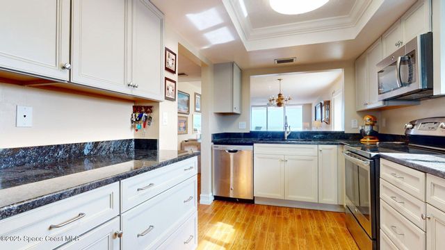 2515 S Atlantic Avenue 303, Cocoa Beach, FL 32931