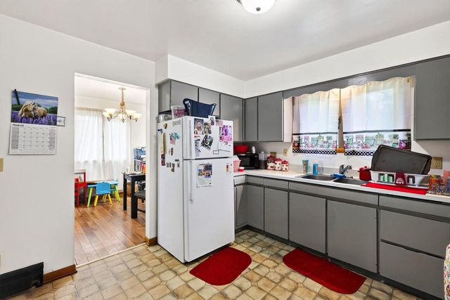 2114-2116 Lake Point Drive, Madison, WI 53713