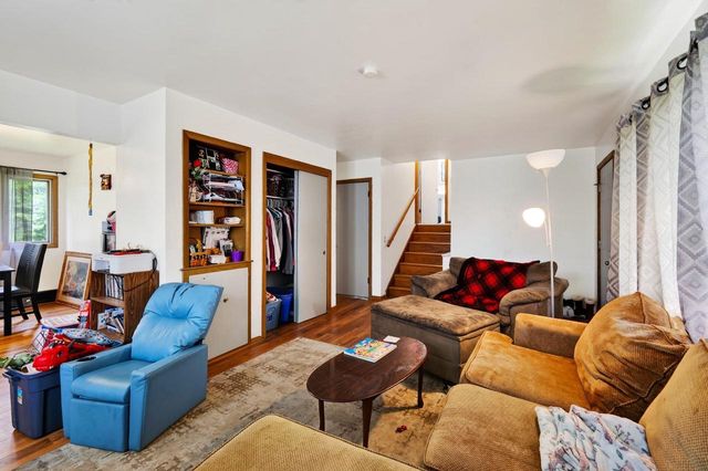 2114-2116 Lake Point Drive, Madison, WI 53713