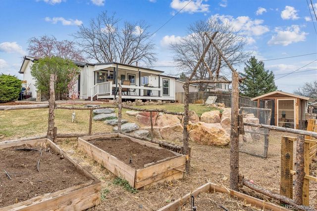 3550 W Mountain Road, Englewood, CO 80110