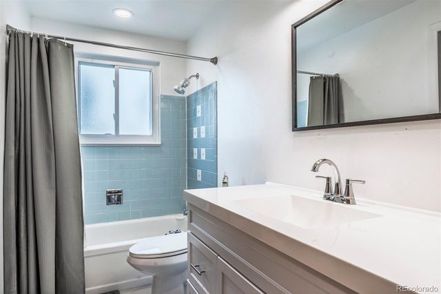 3550 W Mountain Road, Englewood, CO 80110