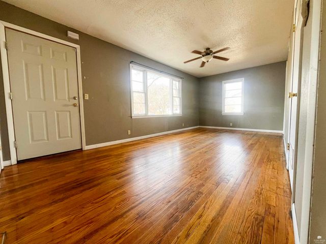 1401 N Eisenhower Dr, Junction City, KS 66441