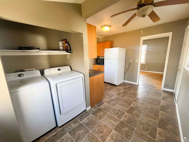 1401 N Eisenhower Dr, Junction City, KS 66441