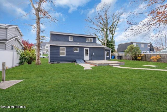 1186 Galley Avenue, Manahawkin, NJ 08050
