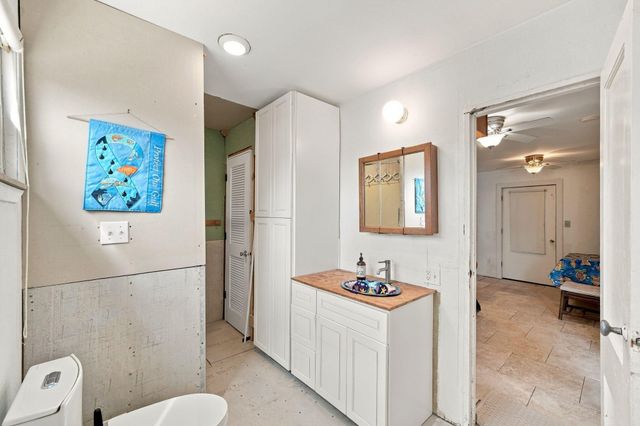 4214 Vista Road, Galveston, TX 77554