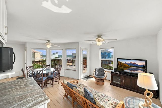 4214 Vista Road, Galveston, TX 77554