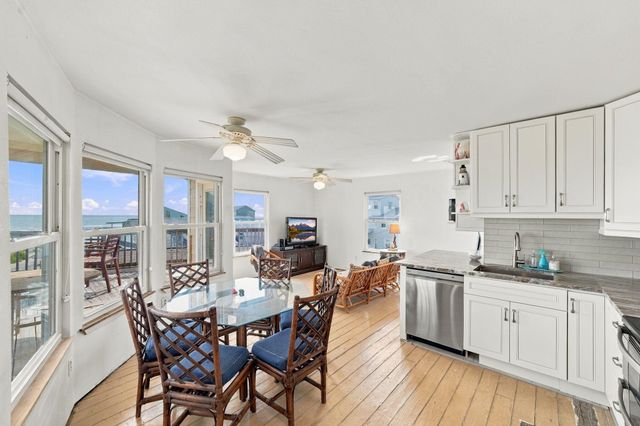 4214 Vista Road, Galveston, TX 77554