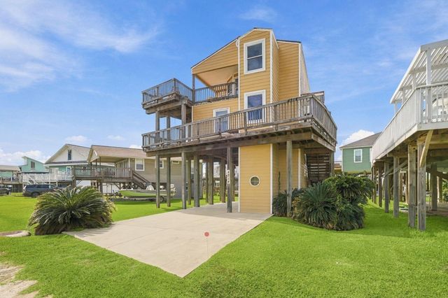 4214 Vista Road, Galveston, TX 77554