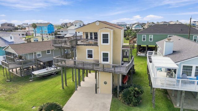 4214 Vista Road, Galveston, TX 77554