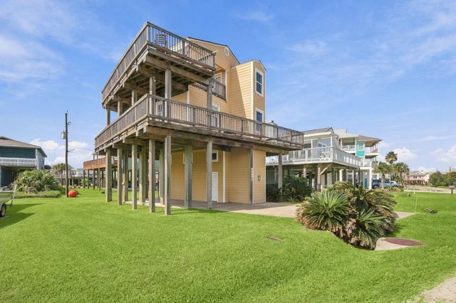 4214 Vista Road, Galveston, TX 77554
