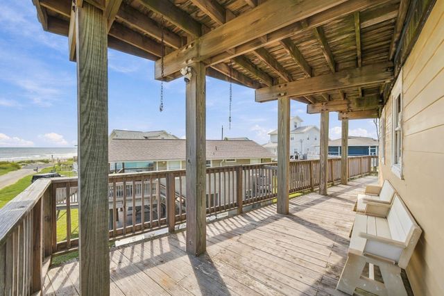 4214 Vista Road, Galveston, TX 77554