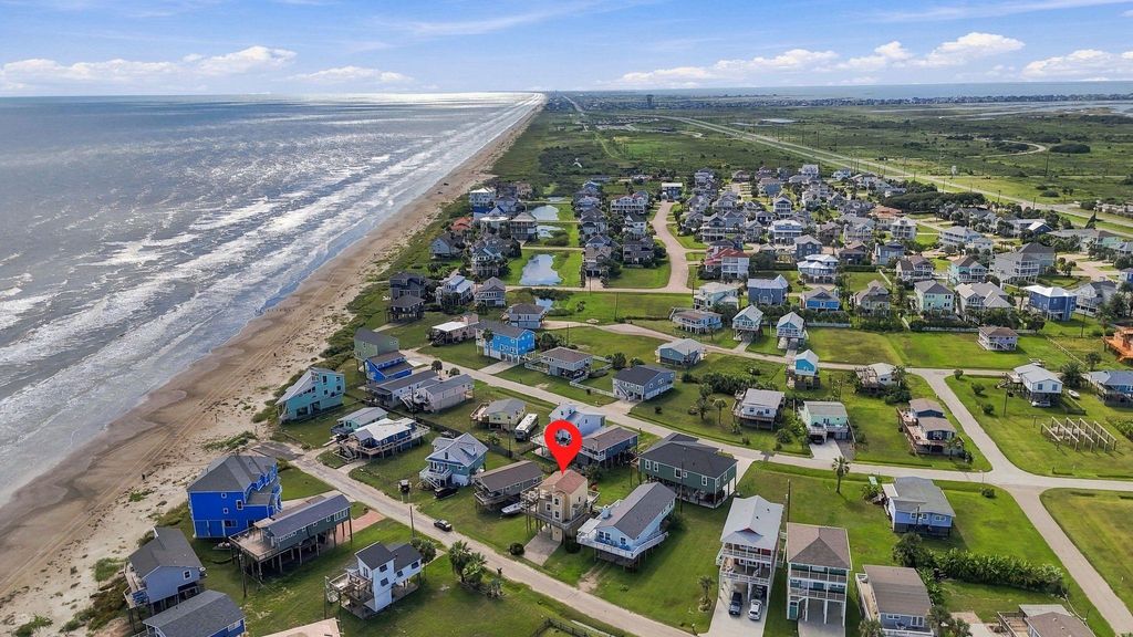 4214 Vista Road, Galveston, TX 77554