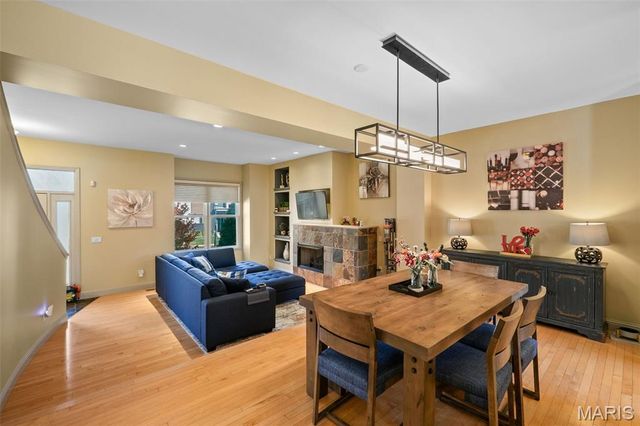 4208 Olive Street 4208, St Louis, MO 63108