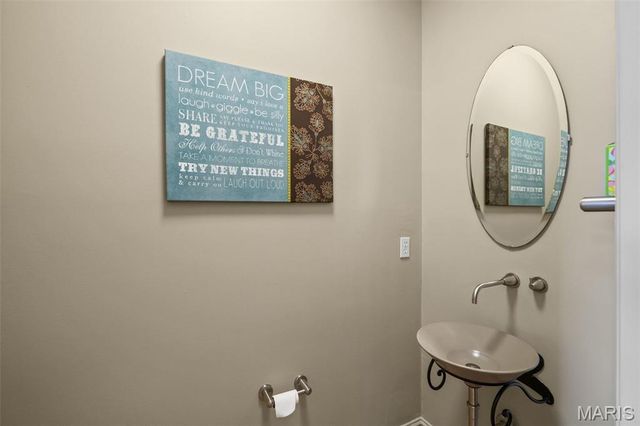 4208 Olive Street 4208, St Louis, MO 63108