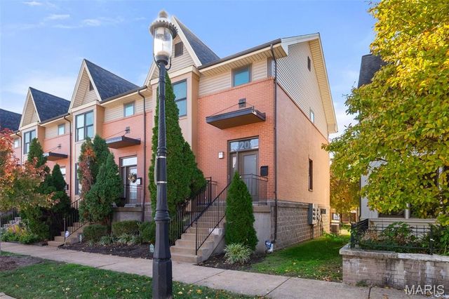 4208 Olive Street 4208, St Louis, MO 63108