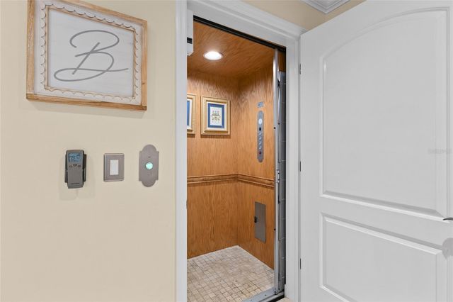 10007 TAMIAMI TRAIL S, North Port, FL 34287
