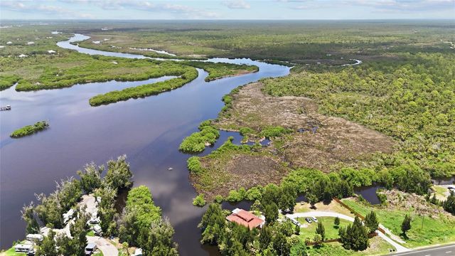 10007 TAMIAMI TRAIL S, North Port, FL 34287