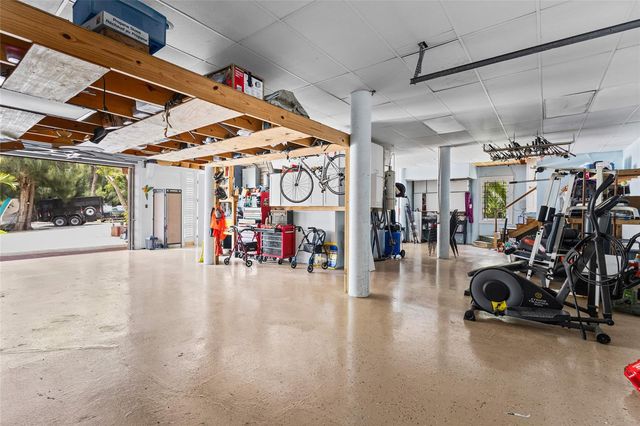 10007 TAMIAMI TRAIL S, North Port, FL 34287