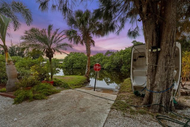 10007 TAMIAMI TRAIL S, North Port, FL 34287