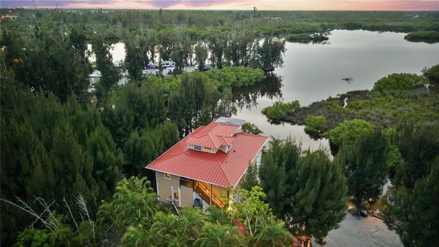 10007 TAMIAMI TRAIL S, North Port, FL 34287