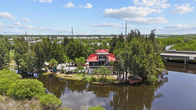 10007 TAMIAMI TRAIL S, North Port, FL 34287