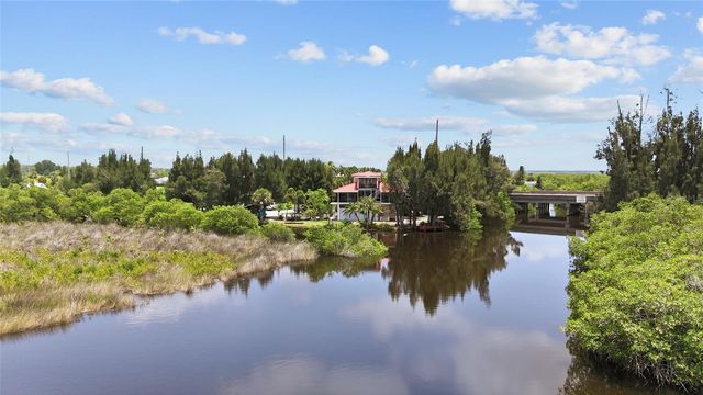 10007 TAMIAMI TRAIL S, North Port, FL 34287