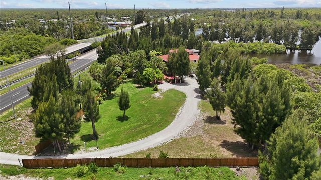 10007 TAMIAMI TRAIL S, North Port, FL 34287