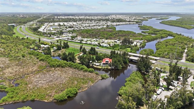 10007 TAMIAMI TRAIL S, North Port, FL 34287