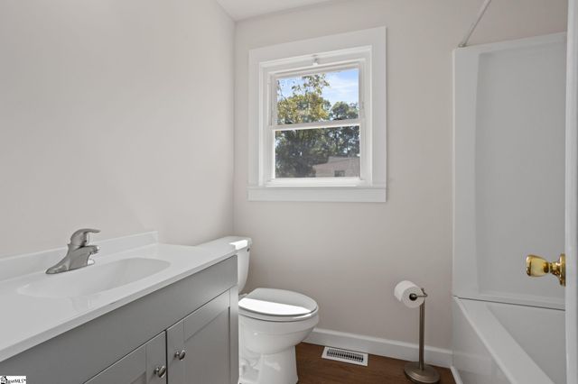 20 Savannah Street, Greenville, SC 29617