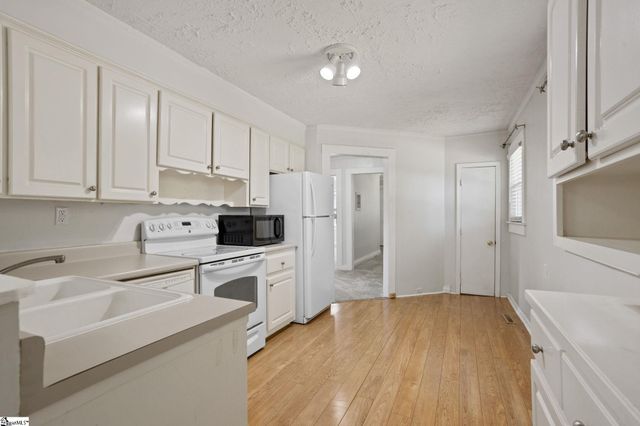 20 Savannah Street, Greenville, SC 29617