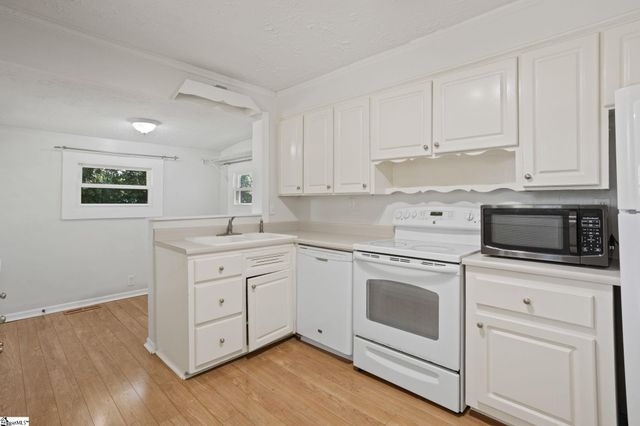 20 Savannah Street, Greenville, SC 29617