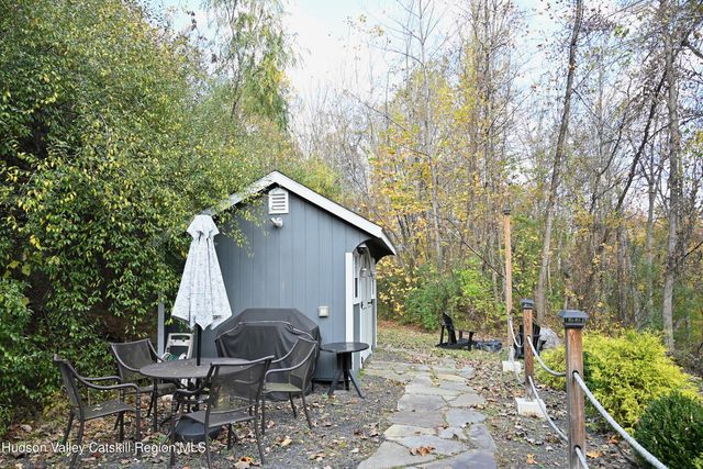 275 Creek Locks Road, Rosendale, NY 12472