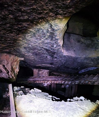 275 Creek Locks Road, Rosendale, NY 12472