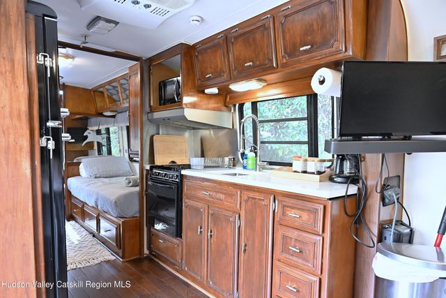 275 Creek Locks Road, Rosendale, NY 12472