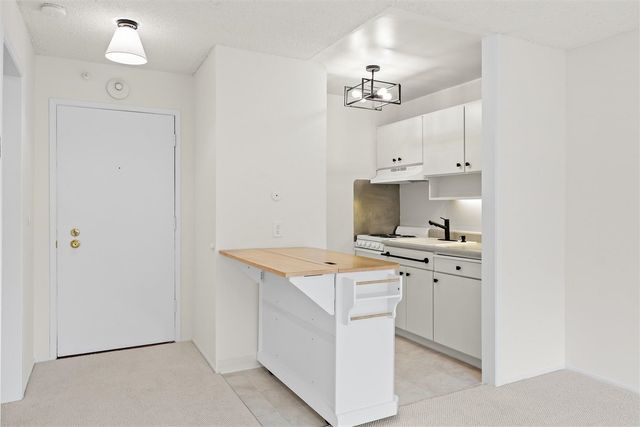 7 Commodore DR 355, Emeryville, CA 94608