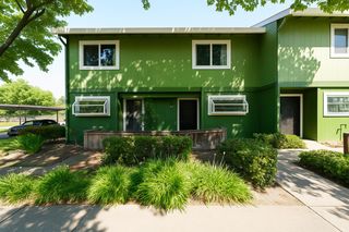 4332 Greenholme Dr #26, Sacramento, CA 95842