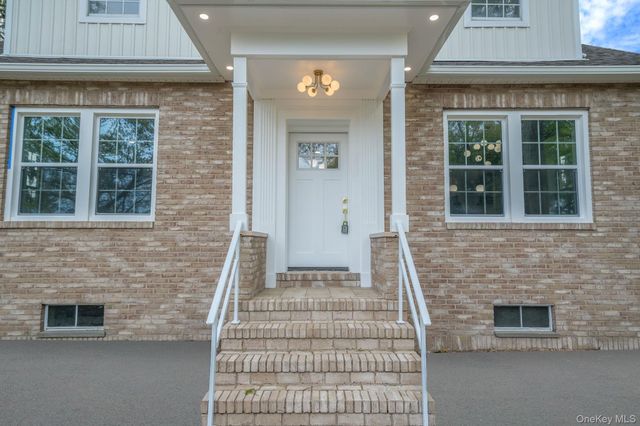 317 Haven Avenue, Ronkonkoma, NY 11779