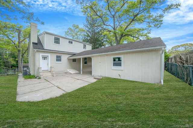 317 Haven Avenue, Ronkonkoma, NY 11779