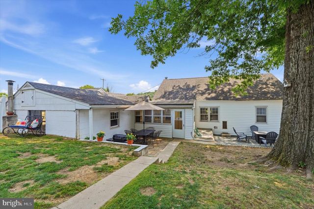 1617 S MAIN ST, Bechtelsville, PA 19505