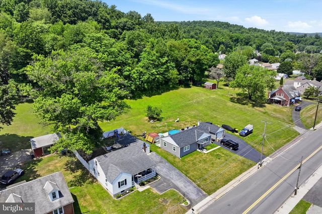 1617 S MAIN ST, Bechtelsville, PA 19505
