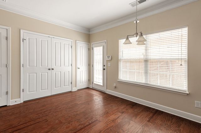 6727 Sunnywood Dr, Nashville, TN 37211