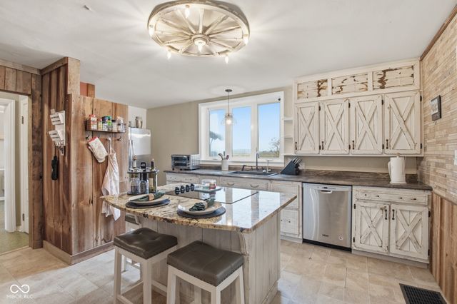 7234 W 200 S, Jamestown, IN 46147