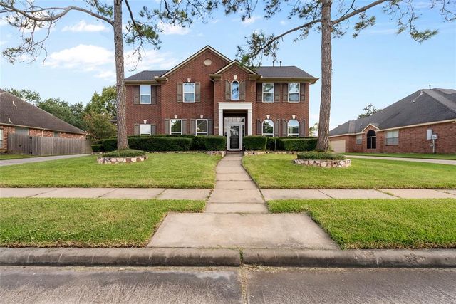 1412 Cambridge Drive, Friendswood, TX 77546