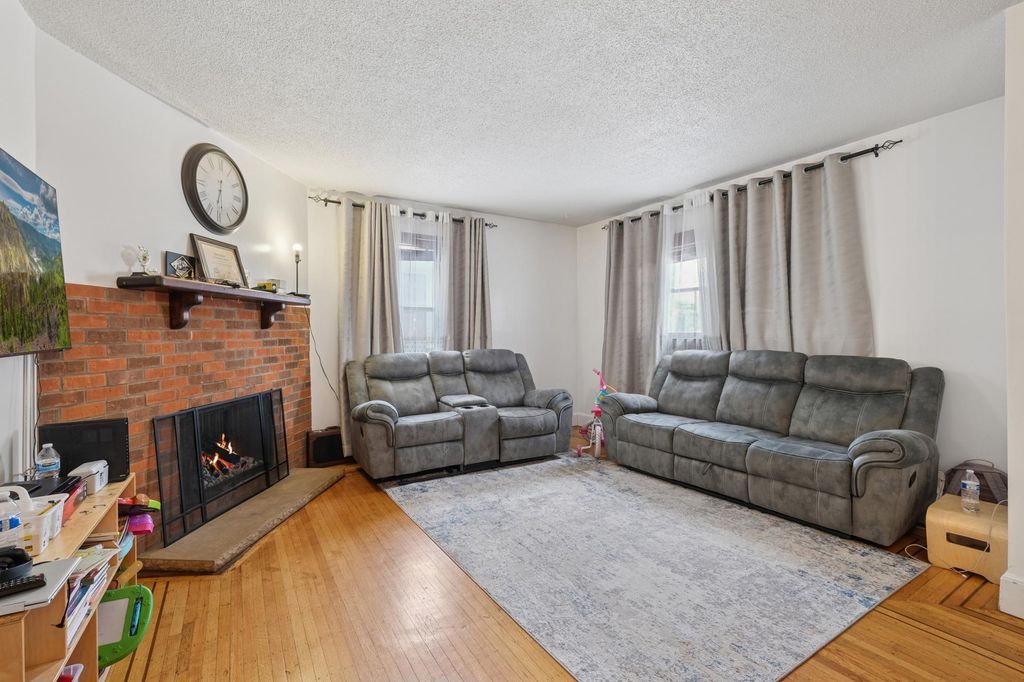 2211 10th Avenue S, Minneapolis, MN 55404 — photo 2