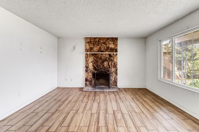 4028 Bairnsdale Way, Sacramento, CA 95826