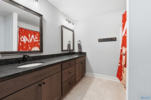 212 Somerdale Lane, Huntsville, AL 35811