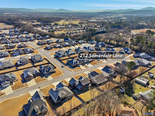 212 Somerdale Lane, Huntsville, AL 35811