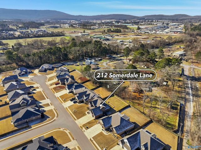 212 Somerdale Lane, Huntsville, AL 35811