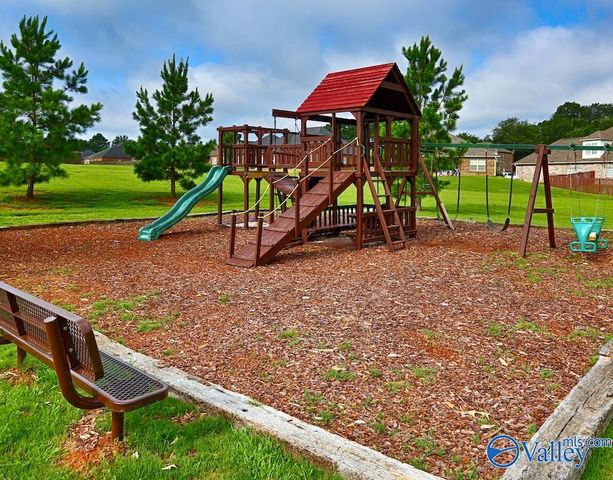 212 Somerdale Lane, Huntsville, AL 35811