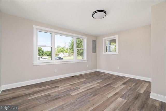 3391 N MAIN ST, Toms Brook, VA 22660